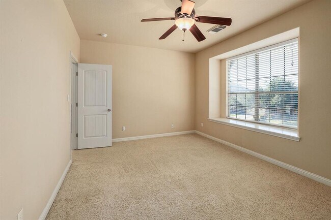 Building Photo - 3313 Pine Needle Cir