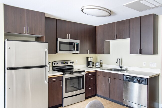 Building Photo - 899 Morrison Park Dr