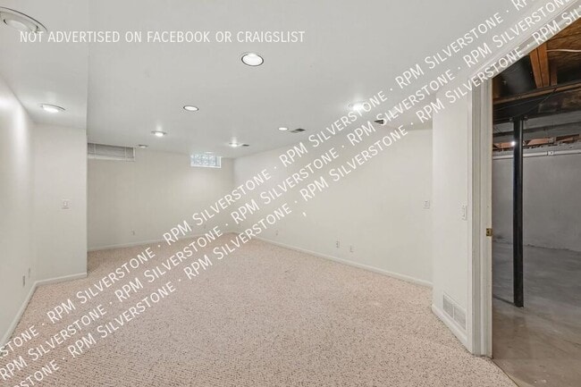 Building Photo - 2945 Cedar Ridge Dr