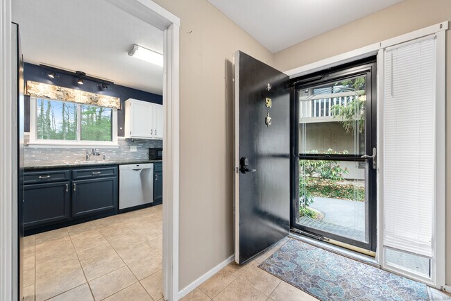 Building Photo - 50 Mallard Dr