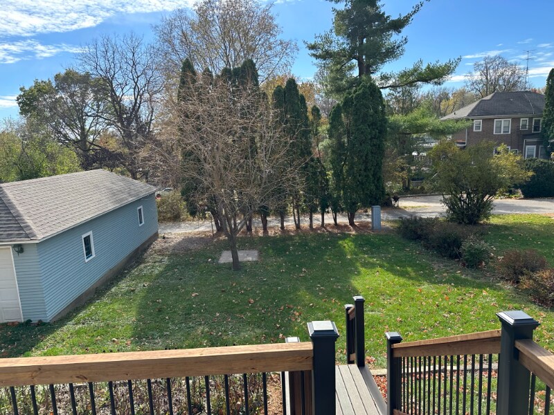 Building Photo - 1117 E Court St