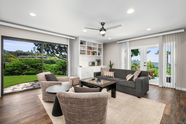 Building Photo - 7201 Country Club Dr