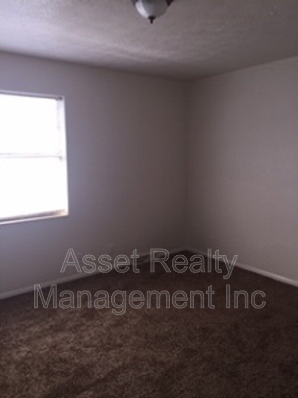 Building Photo - 9116 Cedarpark Ln NW