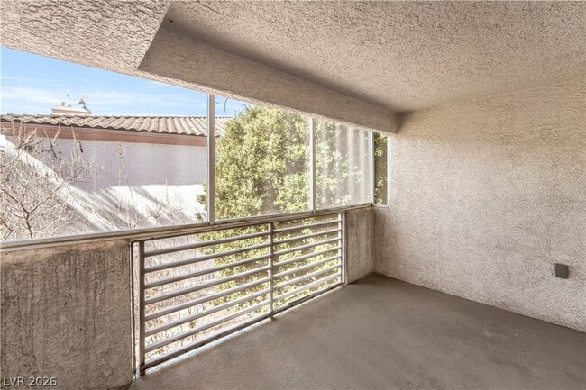 Building Photo - 4555 E Sahara Ave