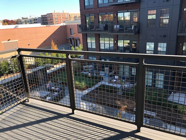 Building Photo - When Style and Location Matter!