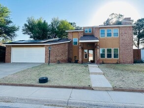 Building Photo - 3305 Dentcrest Dr