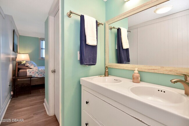 Building Photo - 4495 S Atlantic Ave