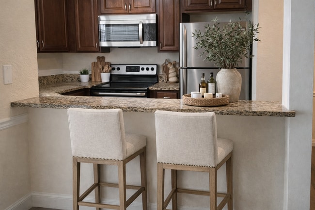 Building Photo - Stunning 1/1 Condo remodeled for Rent in front of Full Sail Winter Park!