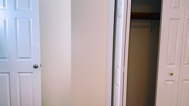 Building Photo - 4 Union Pl