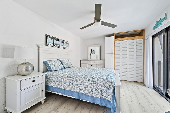 Building Photo - 2902 29th Ct