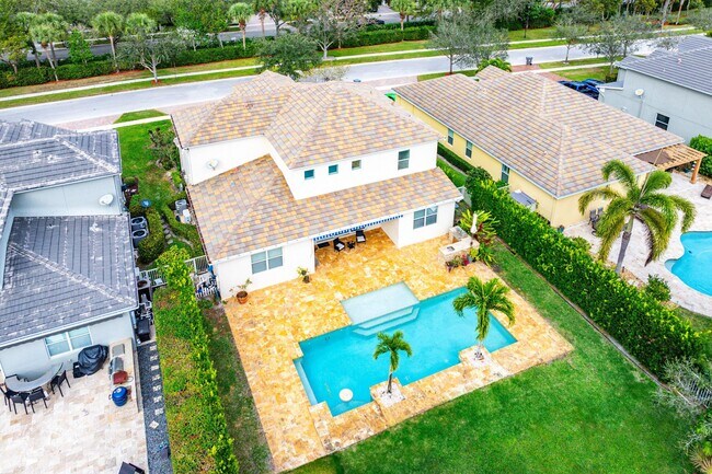 Building Photo - 9460 Wrangler Dr