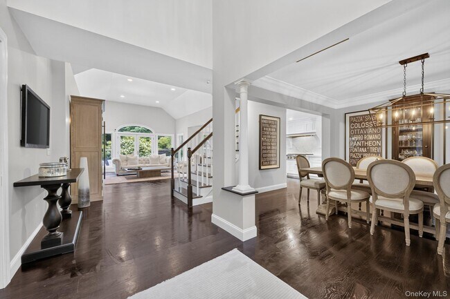 Building Photo - 11 Sky View Ct
