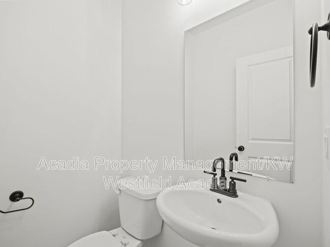 Building Photo - 226 E 860 S