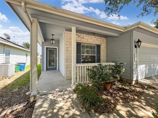 Building Photo - 3917 Bronco Bend Loop