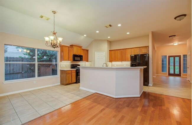 Building Photo - 14403 Red Tailed Hawk Ln