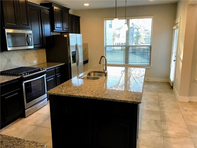 Building Photo - 14703 Catarina Wy