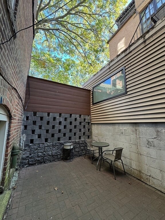 Building Photo - 47 Tileston St