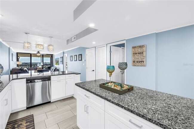 Building Photo - 9415 Blind Pass Rd