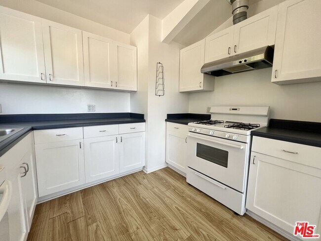 Building Photo - 2513 Euclid St