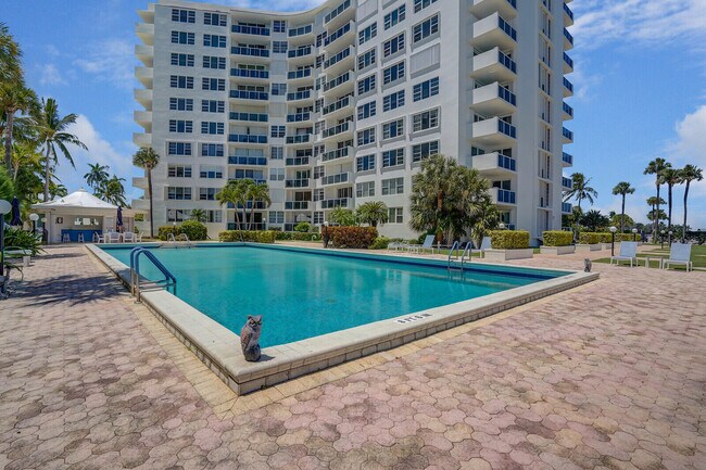 Building Photo - 2800 N Flagler Dr