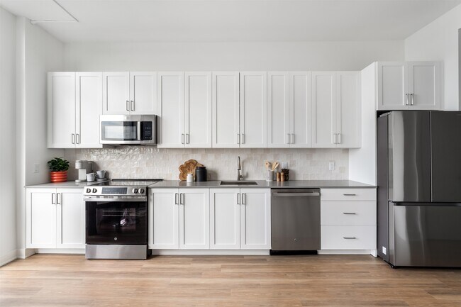 Building Photo - 8601 Bergenline Ave