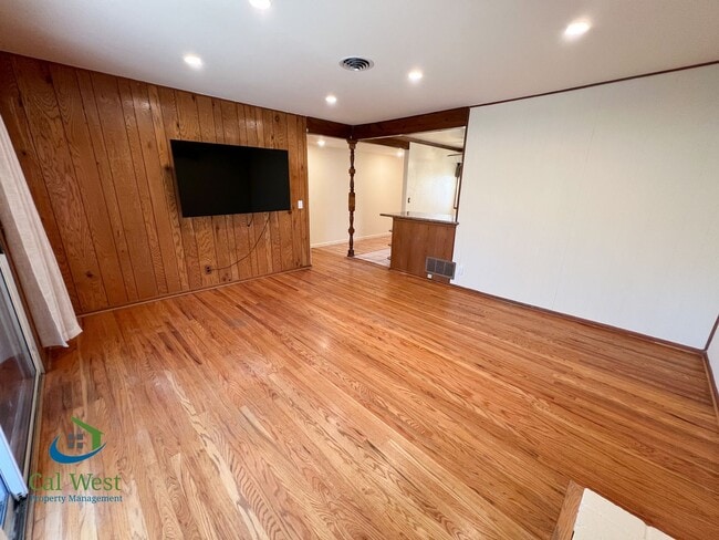 Building Photo - $4595 - Beautiful Single Family Home in Santa Clara