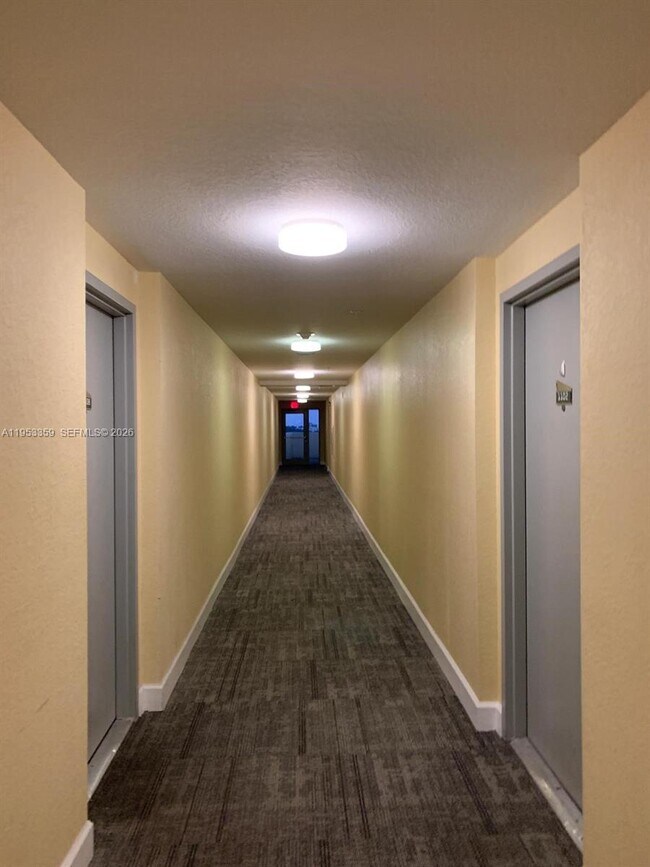 Building Photo - 36 NW 6th Ave