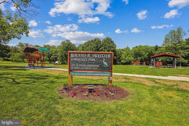 Building Photo - 15603 Dorset Rd