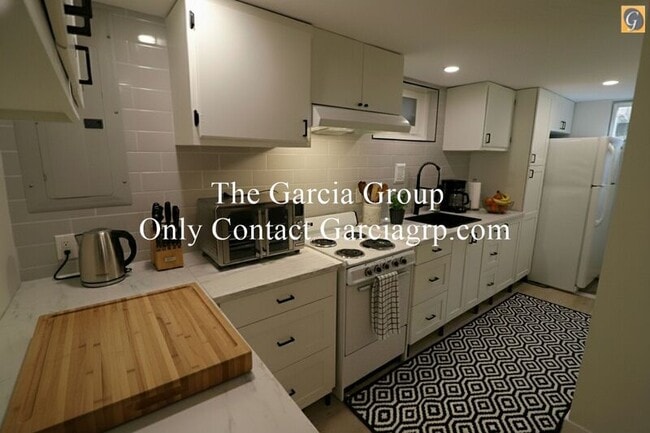 Primary Photo - 1010 NE 153rd Ave