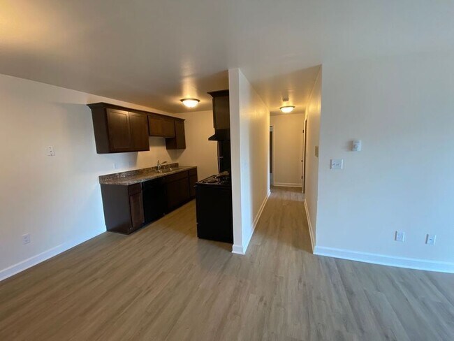 Building Photo - 7911 60th Ave