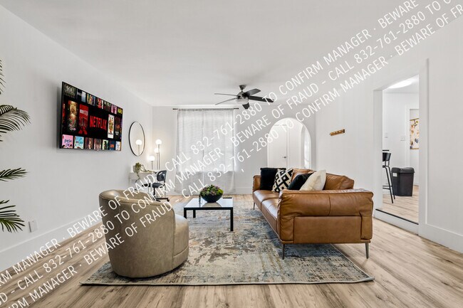 Building Photo - 12811 Pandora Dr
