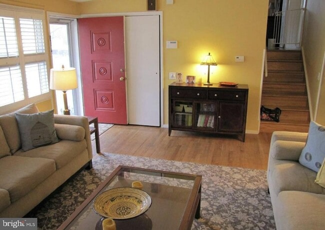 Building Photo - 715 Marshall Ave