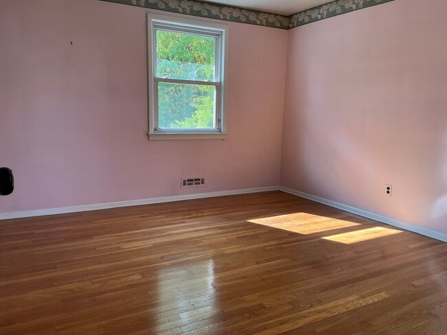 Building Photo - 2848 N Stiles St