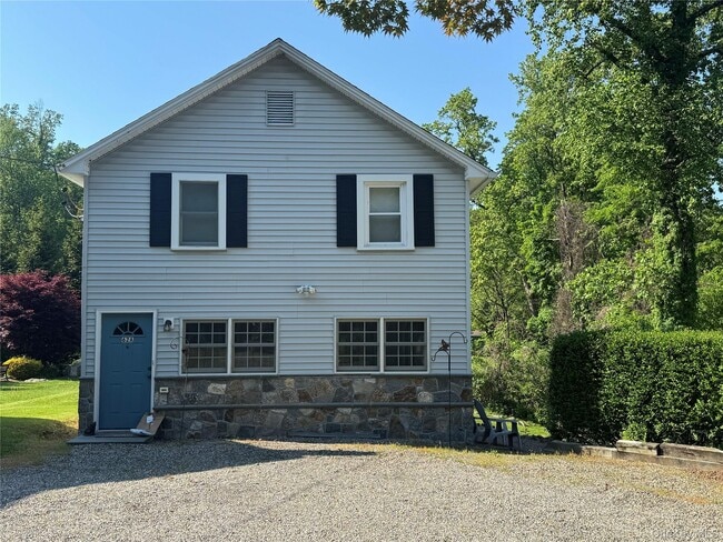 Building Photo - 62 Whippoorwill Rd E