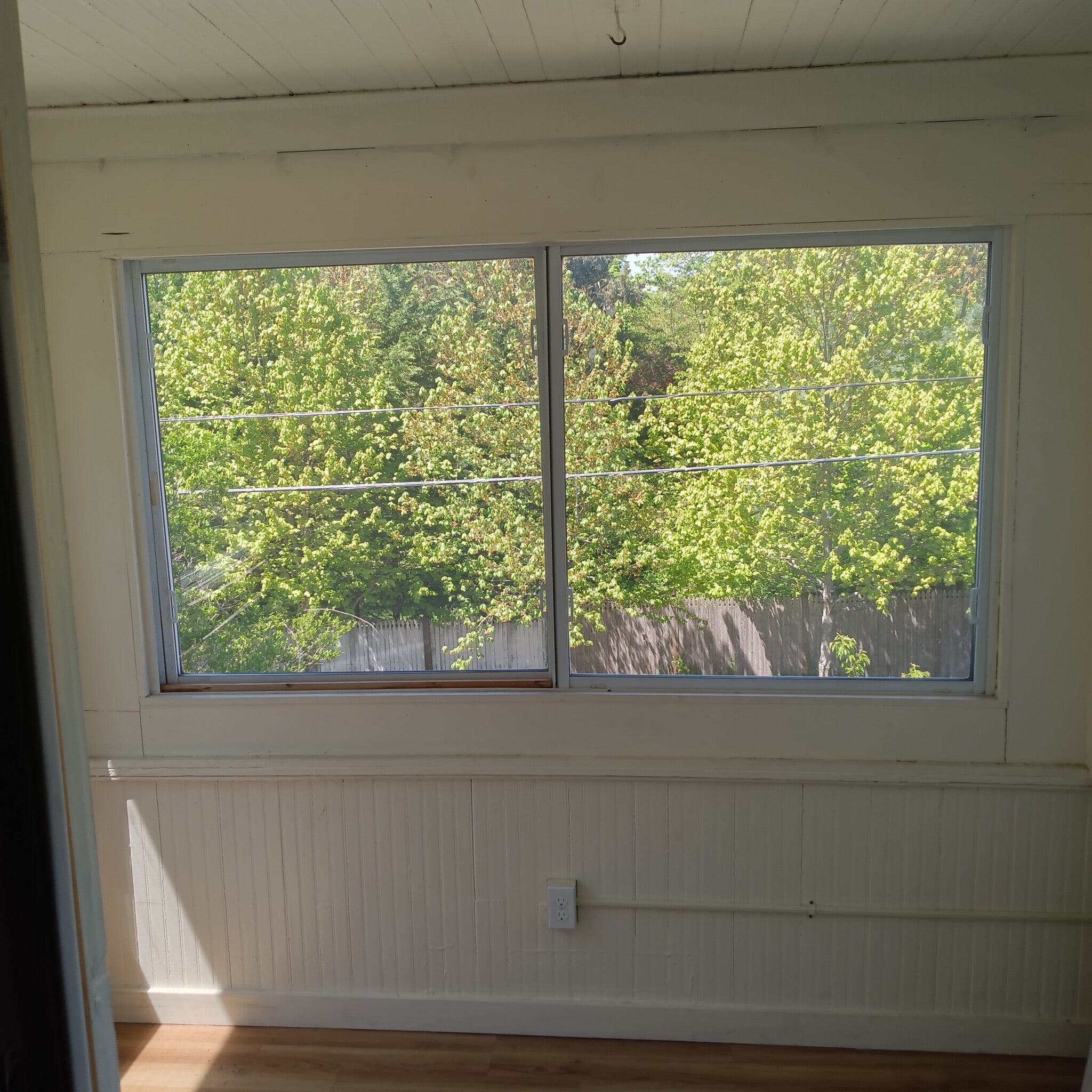 Den / Home Office - 261 View St