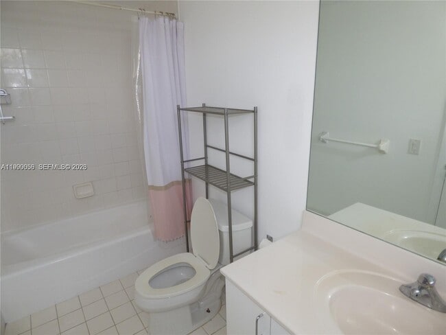 Building Photo - 185 SE 14th Terrace