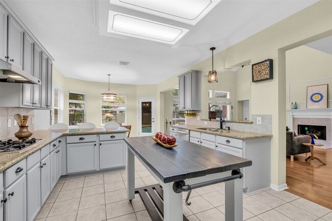 Building Photo - 119 N Westwinds Cir