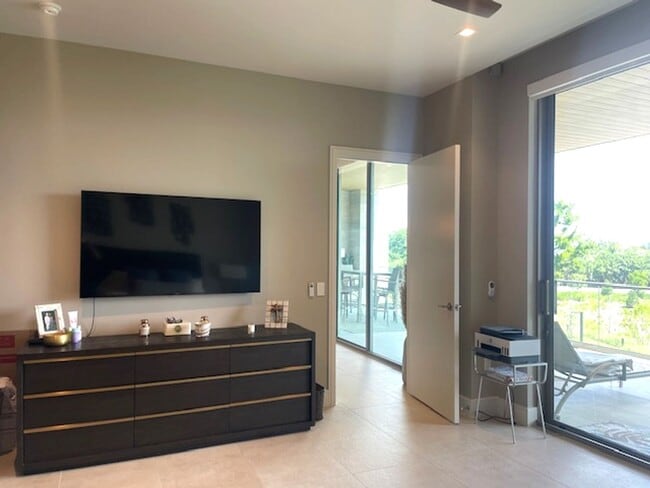 Building Photo - Luxury Furnished Gulf-Front Condo at The St. Regis Residences, Longboat Key, FL