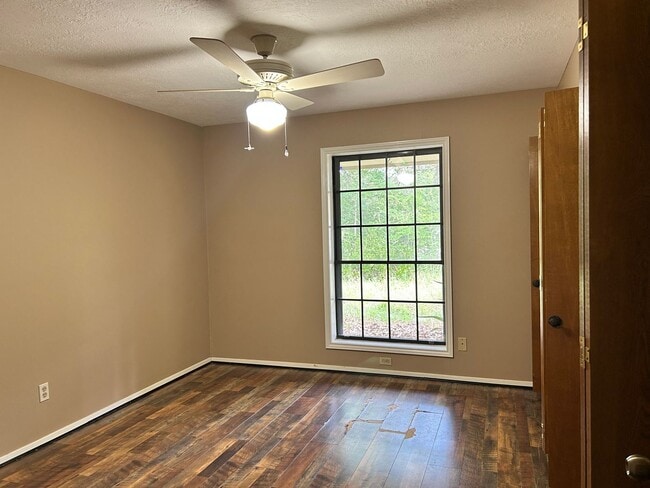 Building Photo - 2707 Teakwood Ct