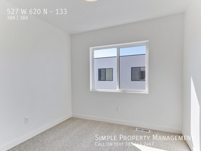 Building Photo - 527 W 620 N