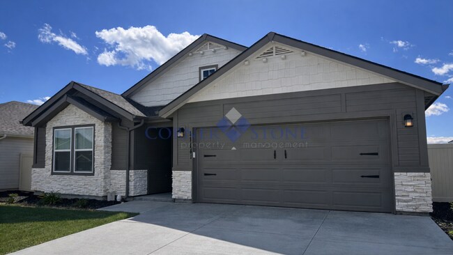 Building Photo - Stunning Home in Star!