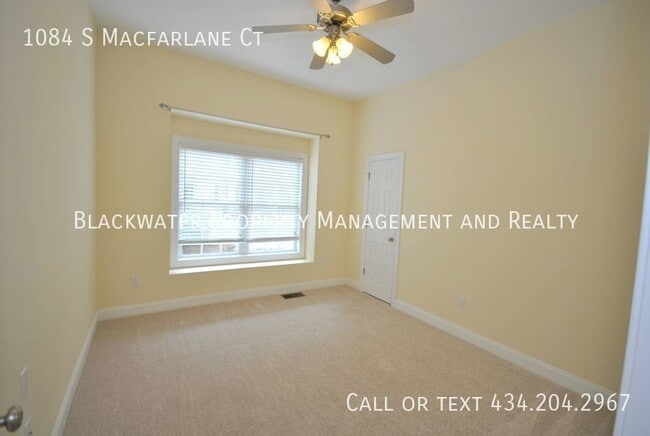 Building Photo - Beautiful Home in Lake Vista