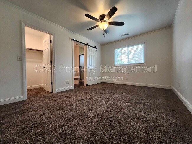 Building Photo - 2546 W Victor Ct
