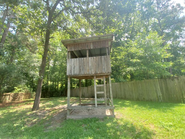 Building Photo - 5090 Summer Ridge Rd