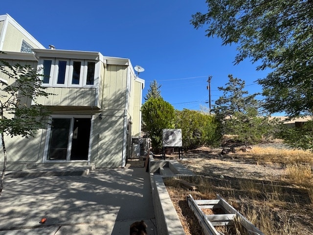 Building Photo - 5615 High Rock Way
