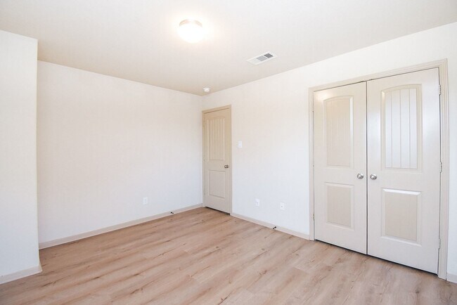 Building Photo - 2106 Harmon Crest Ct