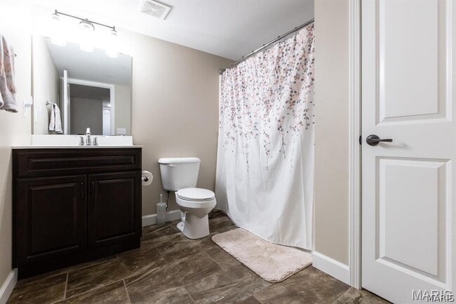 Building Photo - 3505 Chippewa Dr