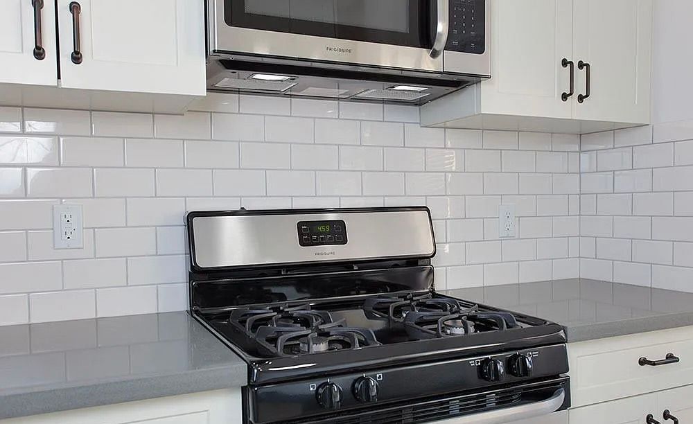 Building Photo - 2001 Linda Rosa Ct