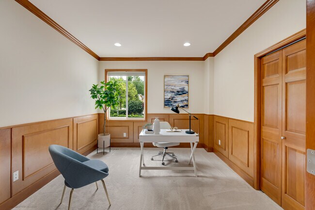 Building Photo - 8228 NE 187th Way