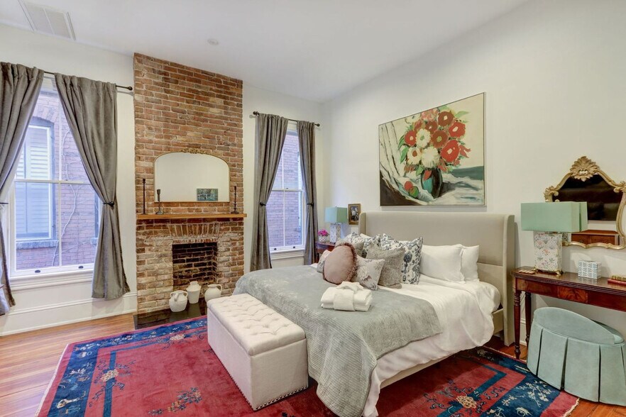 Building Photo - 415 Whitaker St